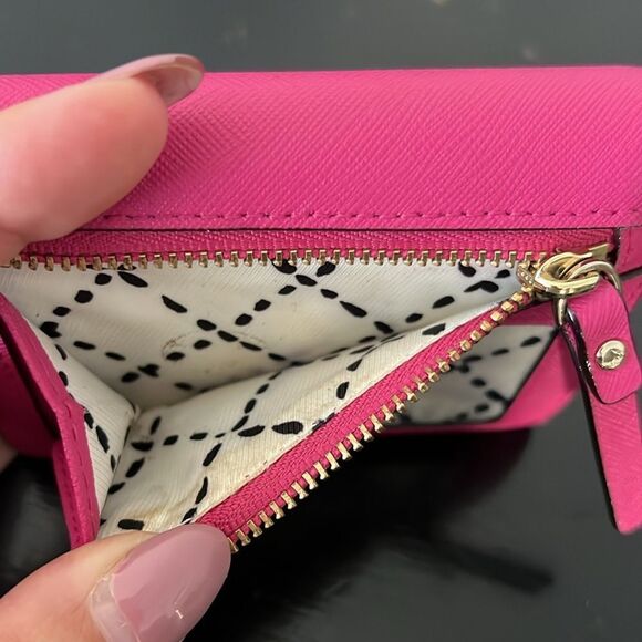 Kate Spade Key Chain Wallet - Picture 4 of 8